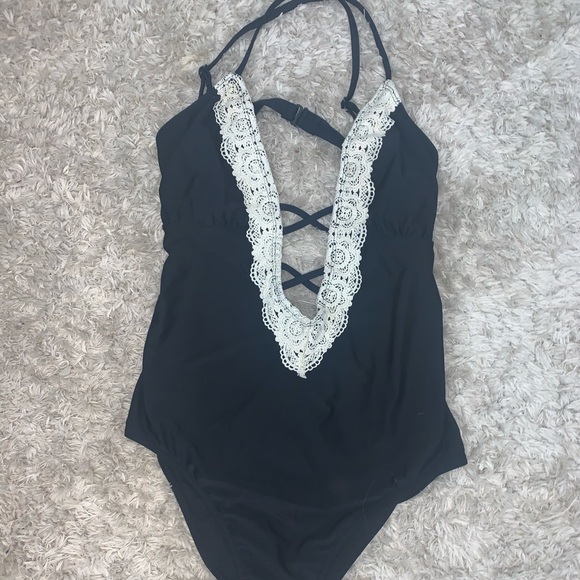 Target One Piece Black - Picture 4 of 5